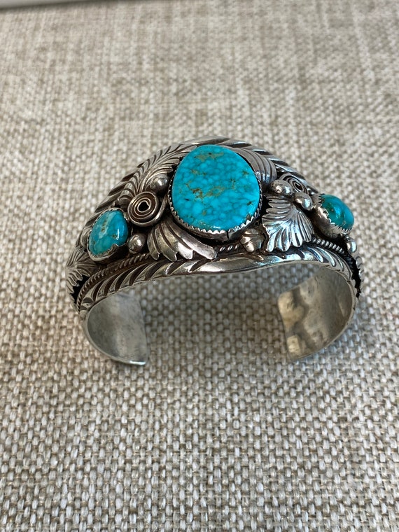 Vintage Navaho sterling silver and turquoise cuff - image 7