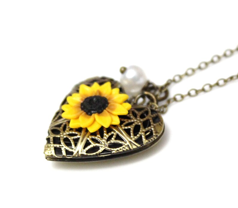 Sunflower Heart Locket Necklace Gold Sunflower Locket Etsy Israel