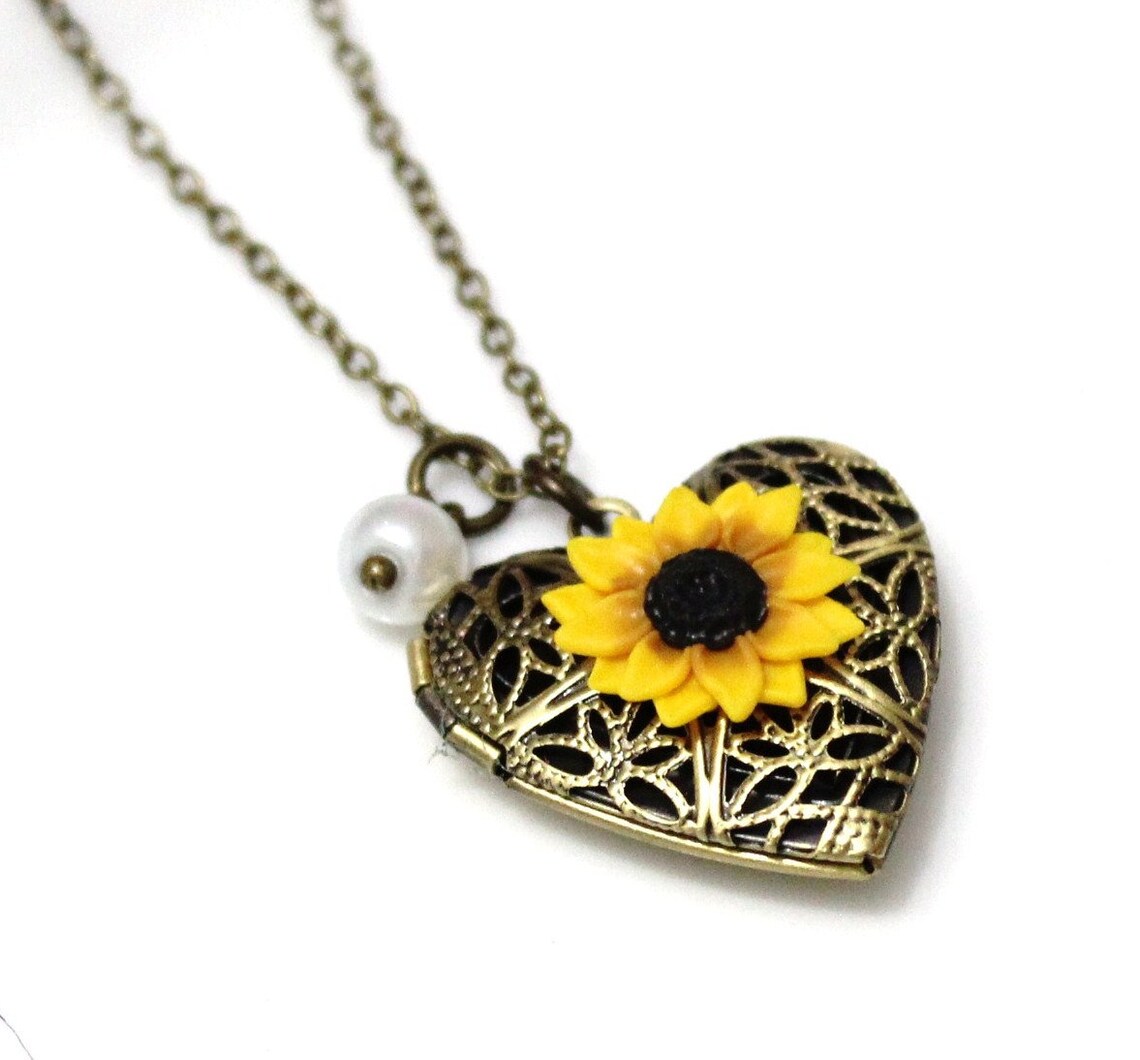 Sunflower Heart Locket Necklace Gold Sunflower Locket Etsy Israel