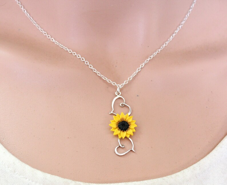 Sunflower Bridal Sunflower Heart Necklace Sunflower Jewelry Etsy UK