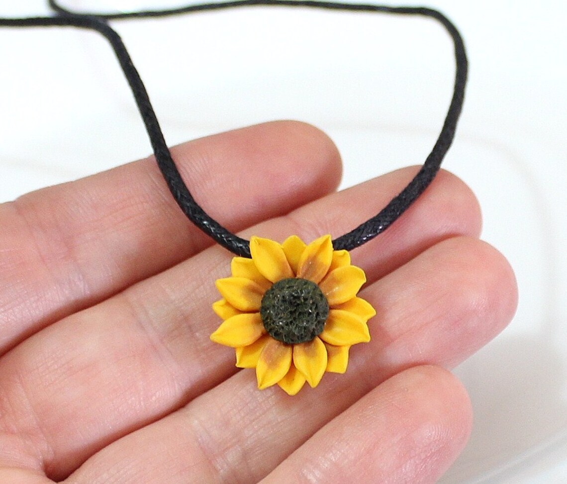 Sunflower Necklace Sunflower Jewelry Sunflower Choker Etsy Israel