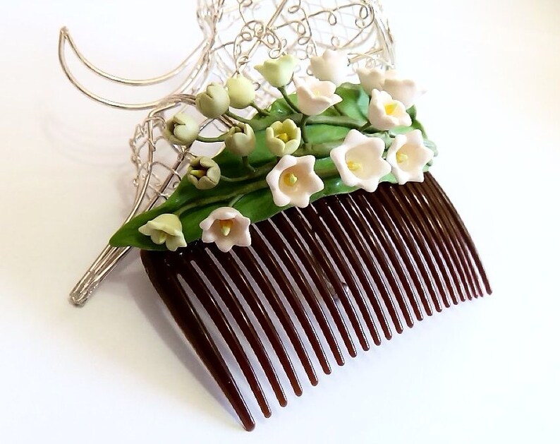 Flowers Hair Comb Wedding Comb Lily of the valley hair comb Wedding accessory Bridesmaid Hair Comb Flower Girl Comb