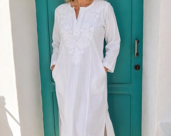 White tunica / blouse / kaftan / shirt / kundalini yoga dress bio cotton with hand embroidery
