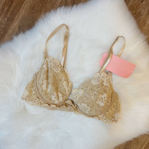 Victoria's Secret Vintage Lace Bra 32B 