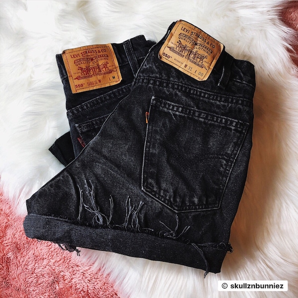 Pantaloncini Levi's Black Vintage a vita alta, tutte le taglie, grezzi o risvoltati, rovinati o semplici, personalizzabili su ordinazione