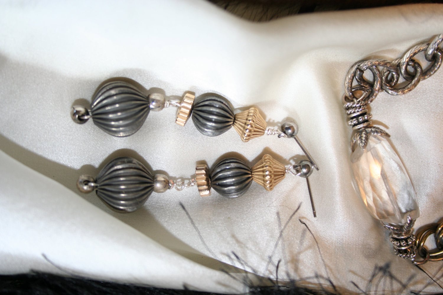4EEN51MXIND Mix Metal Aria Dangle Earrings main image 0