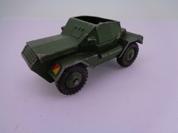 美品　DINKY TOYS ARMY STAFF CAR ミニカー Dinky Toys 675 Army Staff Car- US Seller. For Sale at Ruby Lane