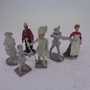 6x Metal miniature figures collectable