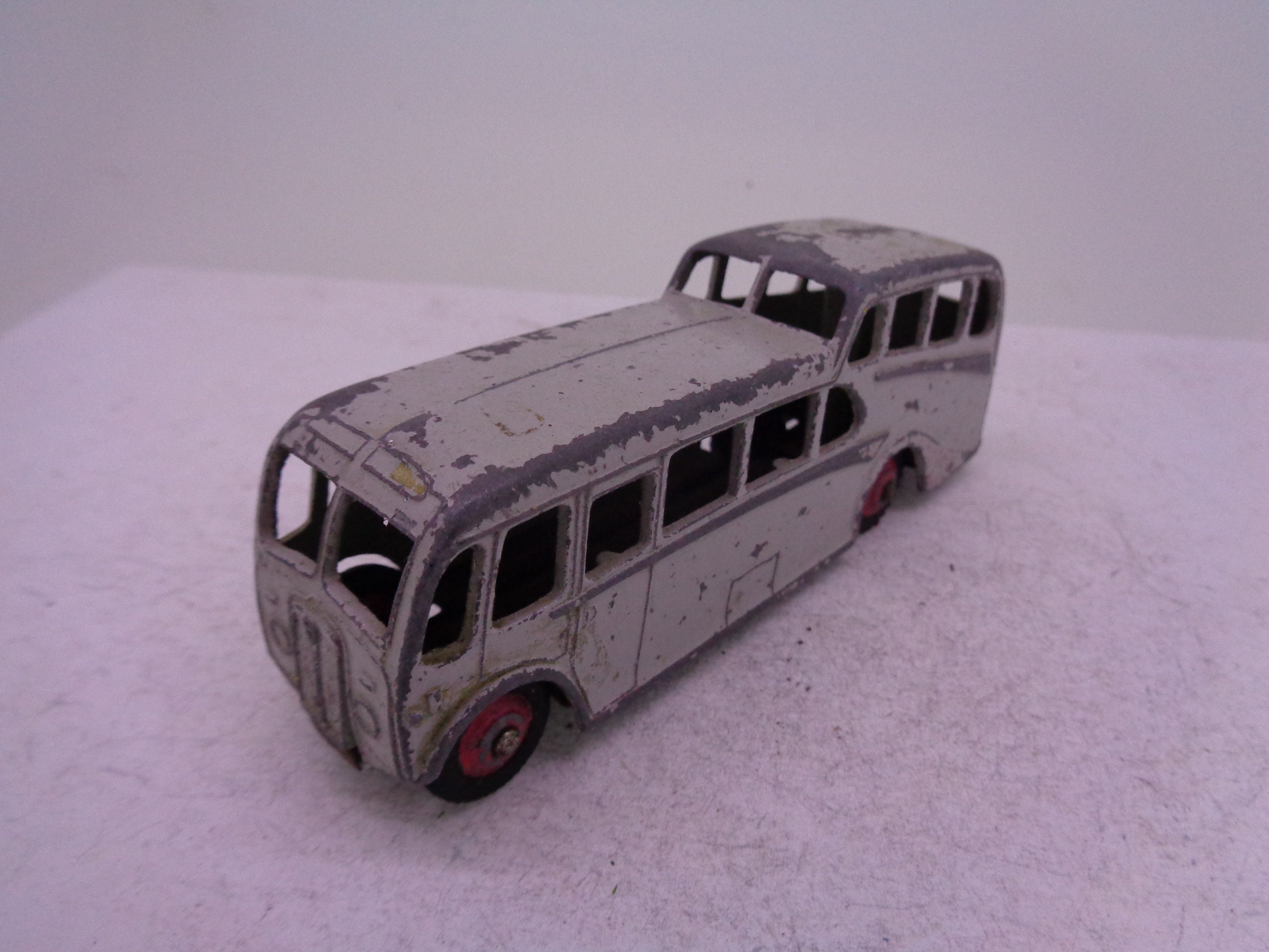 Vintage Meccano Dinky Toys Observation Coach No.280 Grey
