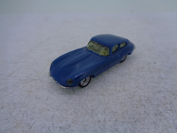 Monogram Models E Type Jaguar Blue Miniature 1/87 Scale 