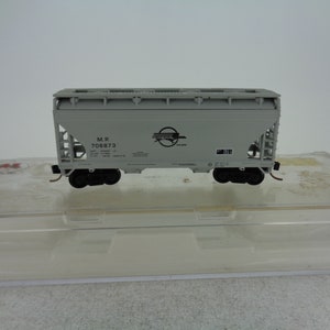Atlas model railroad N scale - 39181 ACF 2 Bay Centerflow  Hopper Missouri Pacific MP 706873(Boxed)