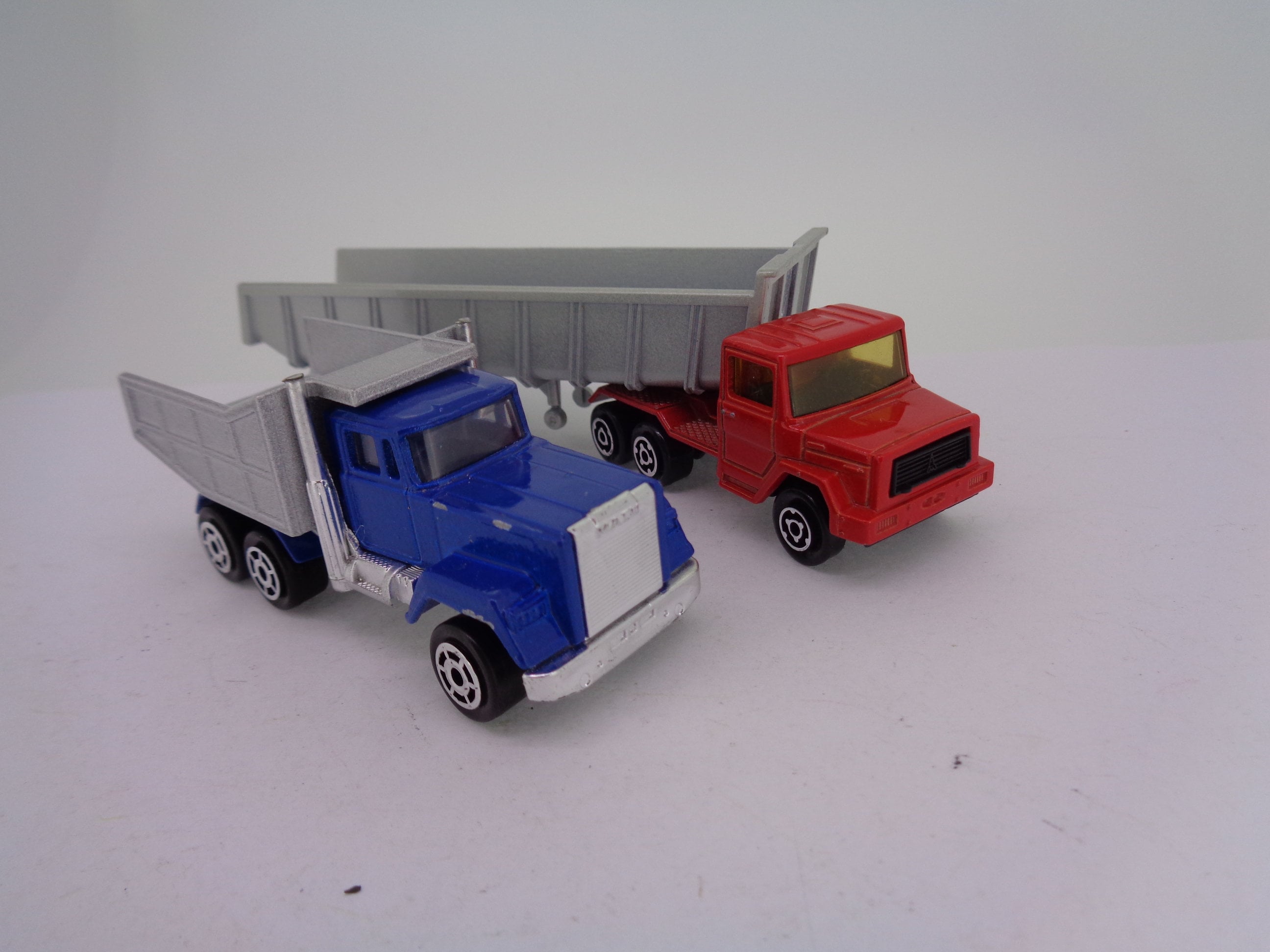 マジョレットフランス製キャンピングトレーラー箱付