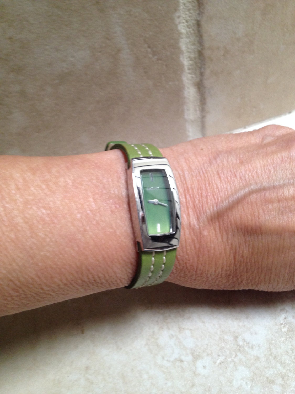 Vintage DKNY Womens Quartz Watch Stainless Steel Green Leather Croc Strap WR 50M DKNY Leather Band Wristwatches for sale | eBay main image 2