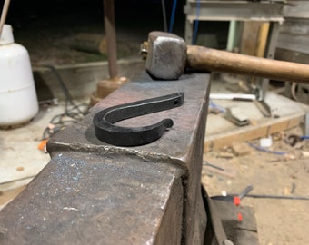 Square bar hook
