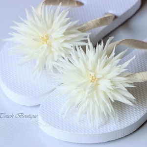 BRIDAL Flip Flops, WEDDING Flip Flops,Rhinestone Flip Flop, Bridesmaid Flip Flops, Chiffon Flower, Bridesmaid Gifts, Bridal Party Gift