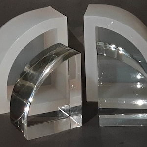 Par de sujetalibros curvos de 13 cm x 10 cm x 8 cm (extra profundo) Molde de silicona apto para alimentos y calor. Bloque, Ladrillo para Resina, Jabón, Joyería, Artesanía.