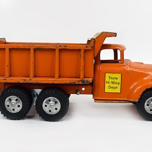 1957 Tonka &quot;Big Mike&quot; Hydraulic Dump Truck, Pressed Steel