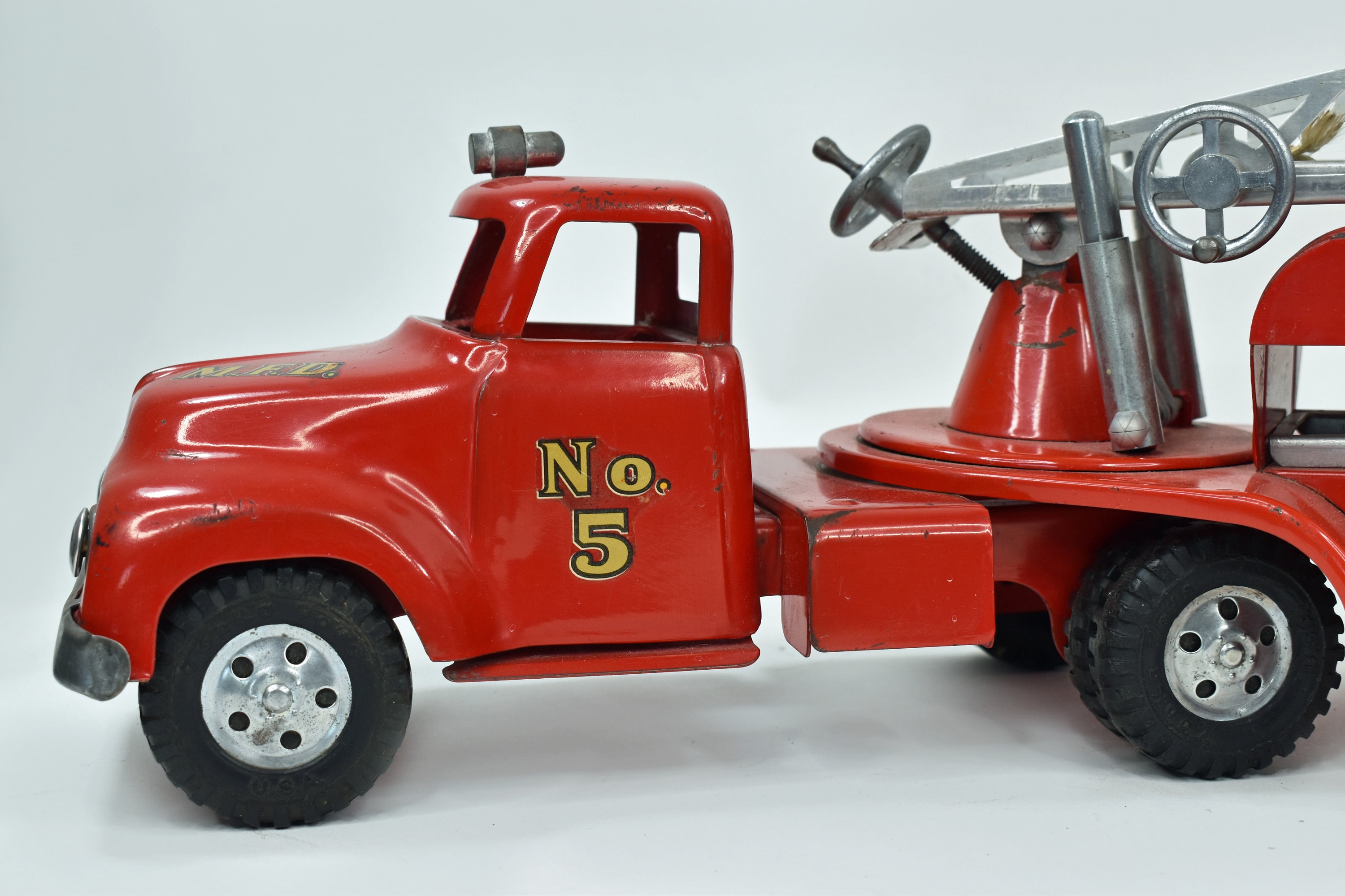 Camion De Pompiers Tonka Vintage - Échelle - Années 1960 - État Occasion