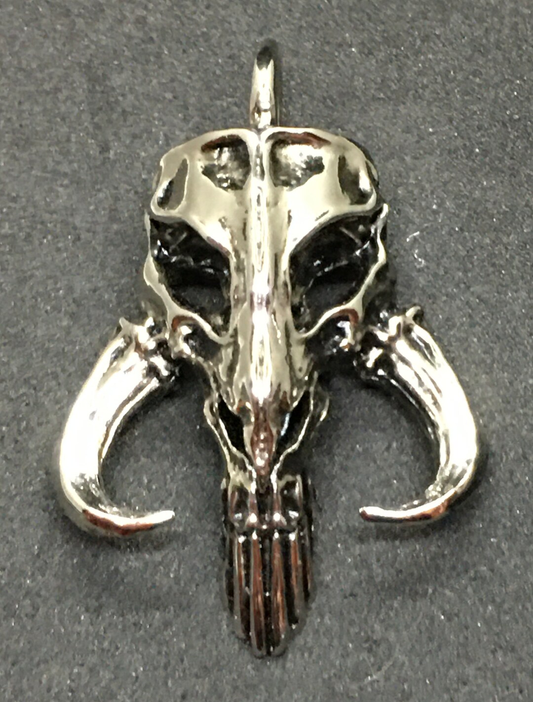 Mandalorian Mythosaur Skull Pendant (polished/plated)-ships to US and