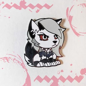 Loona Mini Pin