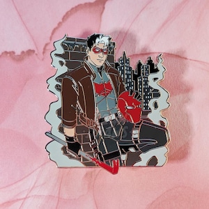 Red Hood Solo Pin
