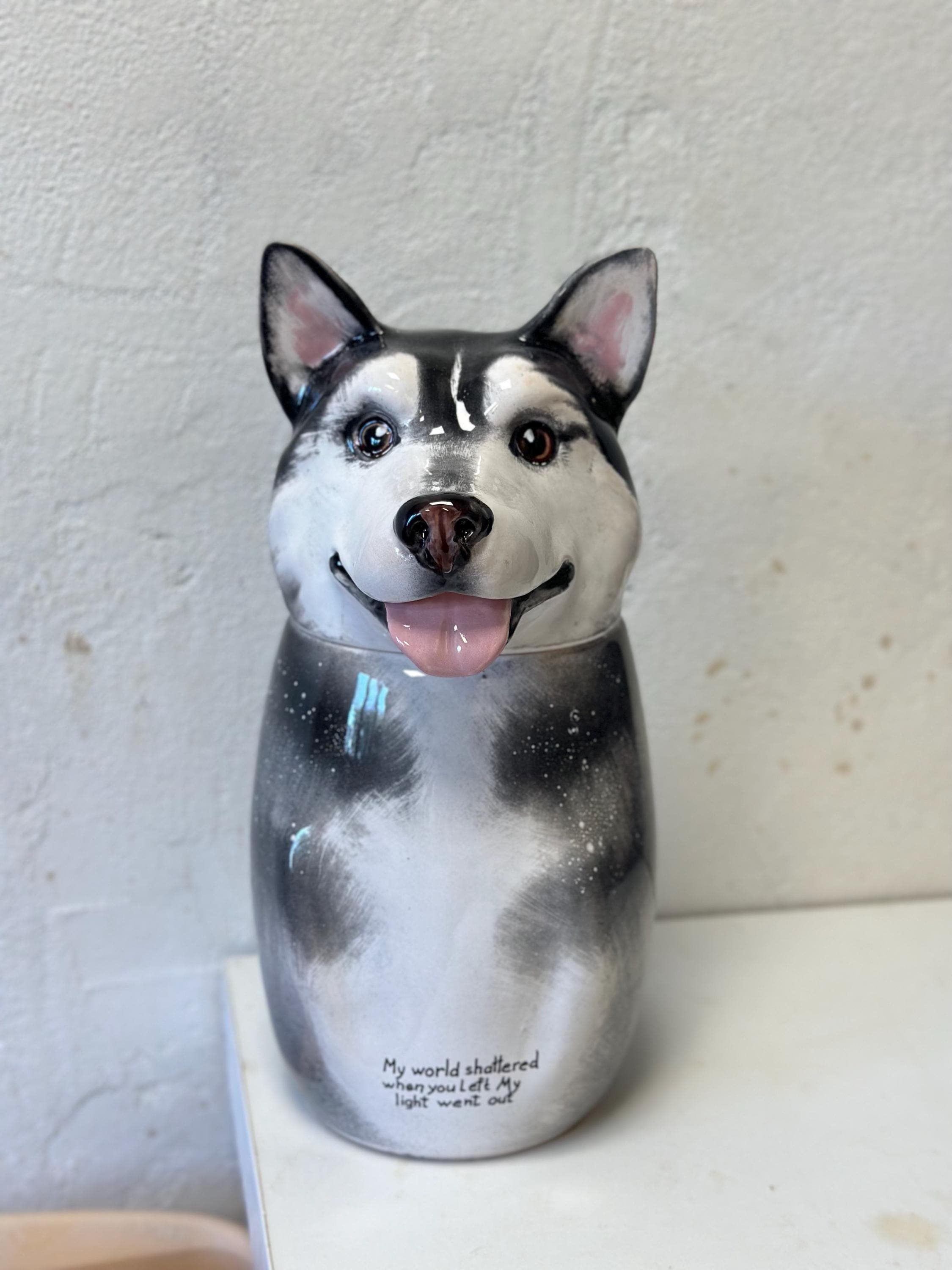Husky Alaskan malamute Samoyed Portrait Pet Urn for Ashes, Personalized Dog Pottery Container with Lid, Storage Canister, Pet Loss Gift