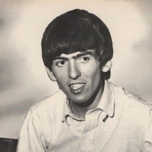 Carte postale publicitaire originale des Beatles George Harrison des années 60