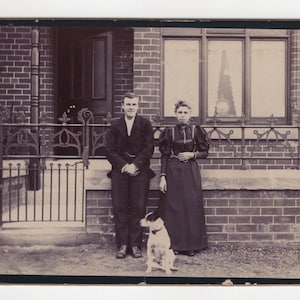 Original 1880s Couple & Terrier Large CDV Photo - Carte de Visite Antique Vintage Victorian Edwardian England Cabinet Card