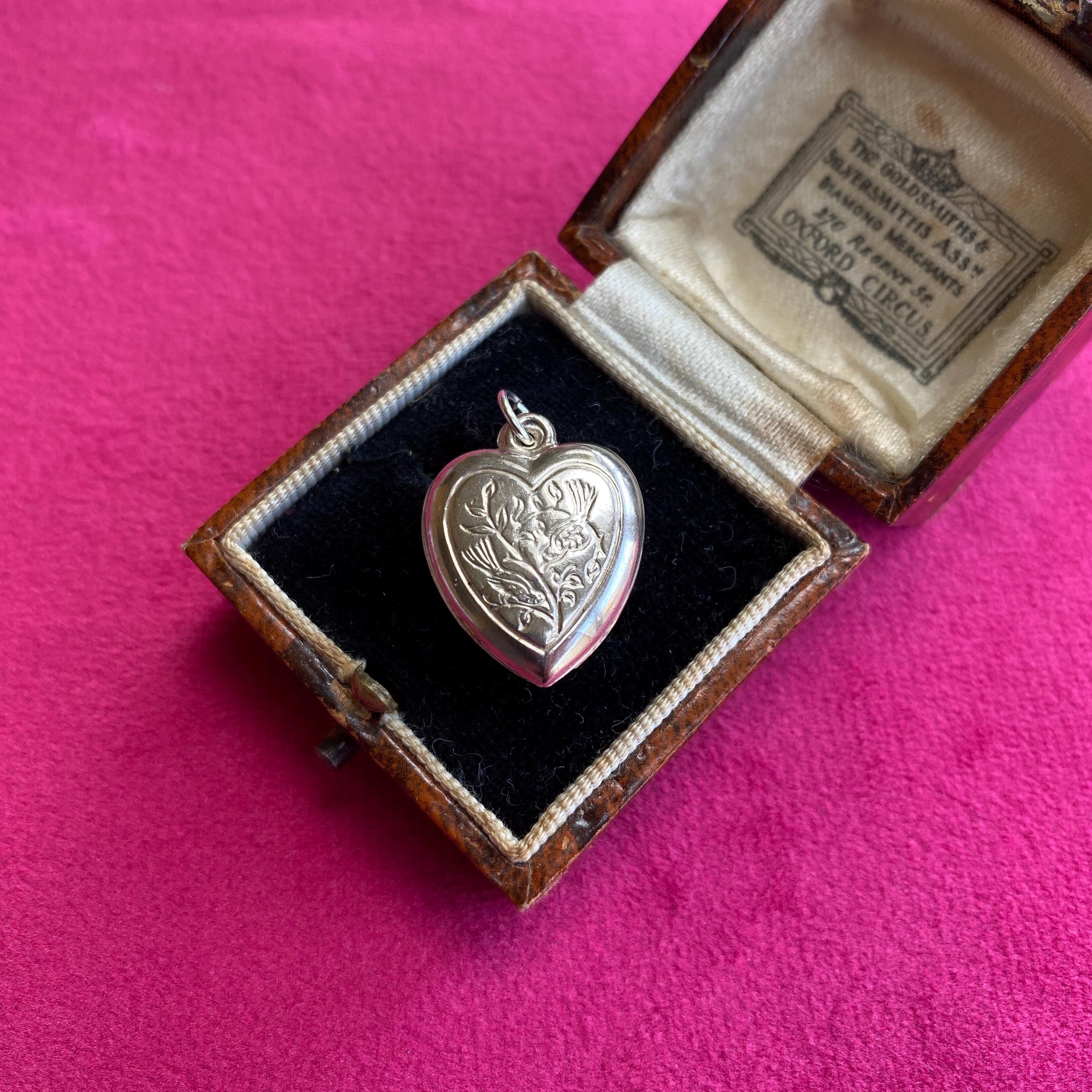 Vintage puffy heart - Etsy 日本