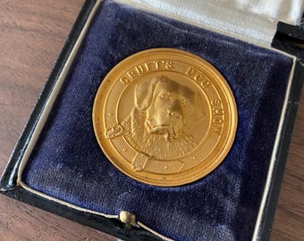 Original 1926 Gold Gilt Crufts Dog Show Medal in Original Box - Bulldog Antique Collectable Cruft&#39;s