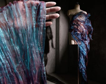 Iridescent Blue-Purple Gradient Crinkle Tulle – Elastic Sheer Polyester Fabric, Stretchable Pleated Mesh, DIY Craft & Couture Design