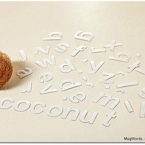 Lettres magnétiques, Alphabet pour apprendre à lire. Parfait sur le frigo. Aimants pour enfants