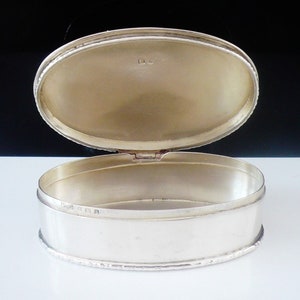 Sterling Silver Snuff Box, Oval Form, Edwardian, English, Tobacco, Antique, Hallmarked Birmingham 1907, Mappin & Webb