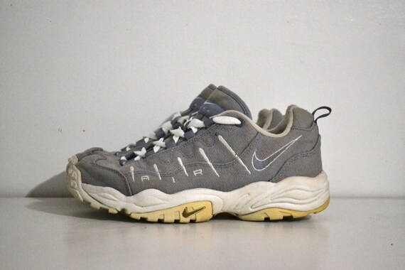 lavender nike sneakers