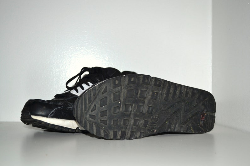 nike chunky dad shoes