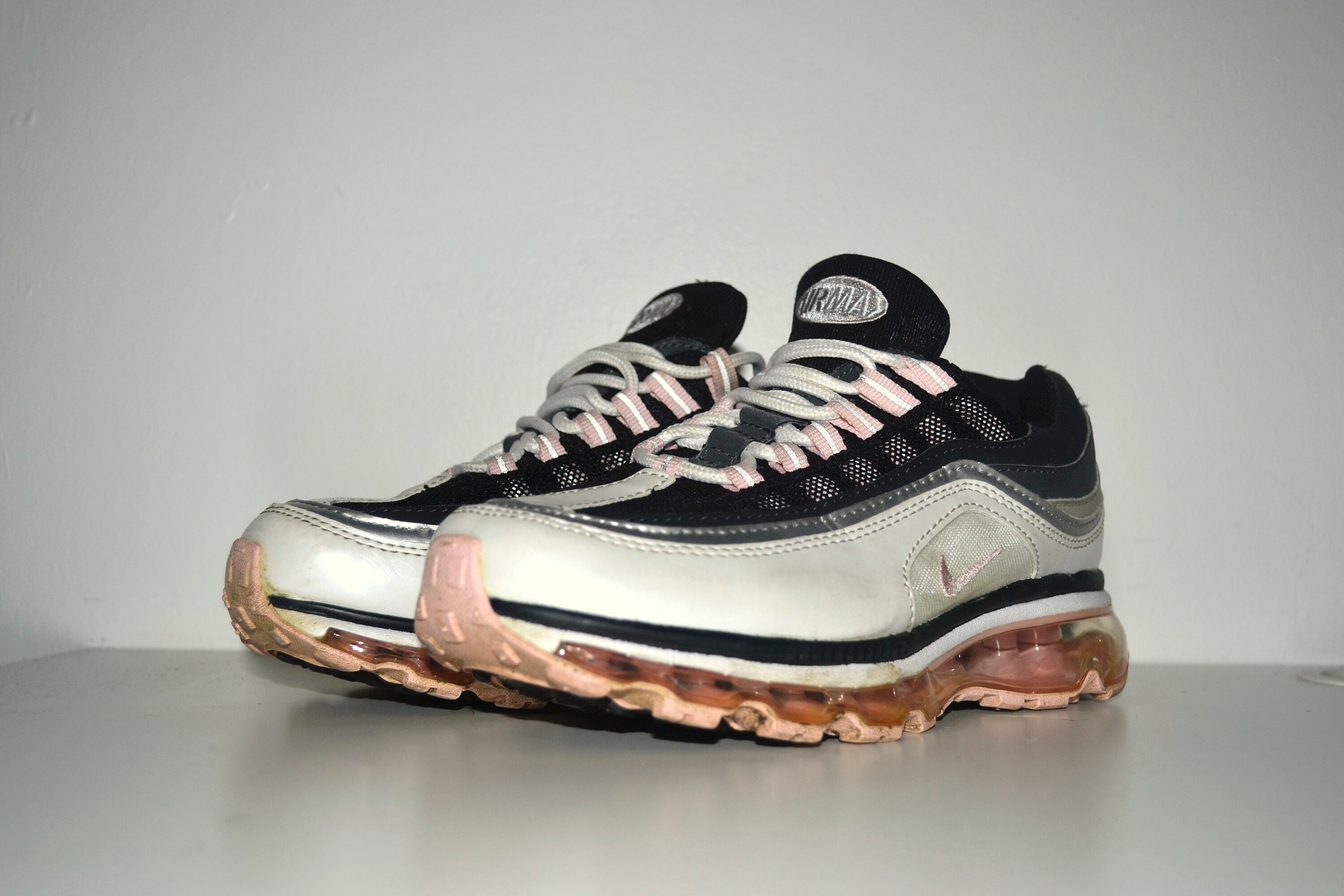 NIKE Vintage Black White and Pink Nike Air Max 24/7 - Etsy