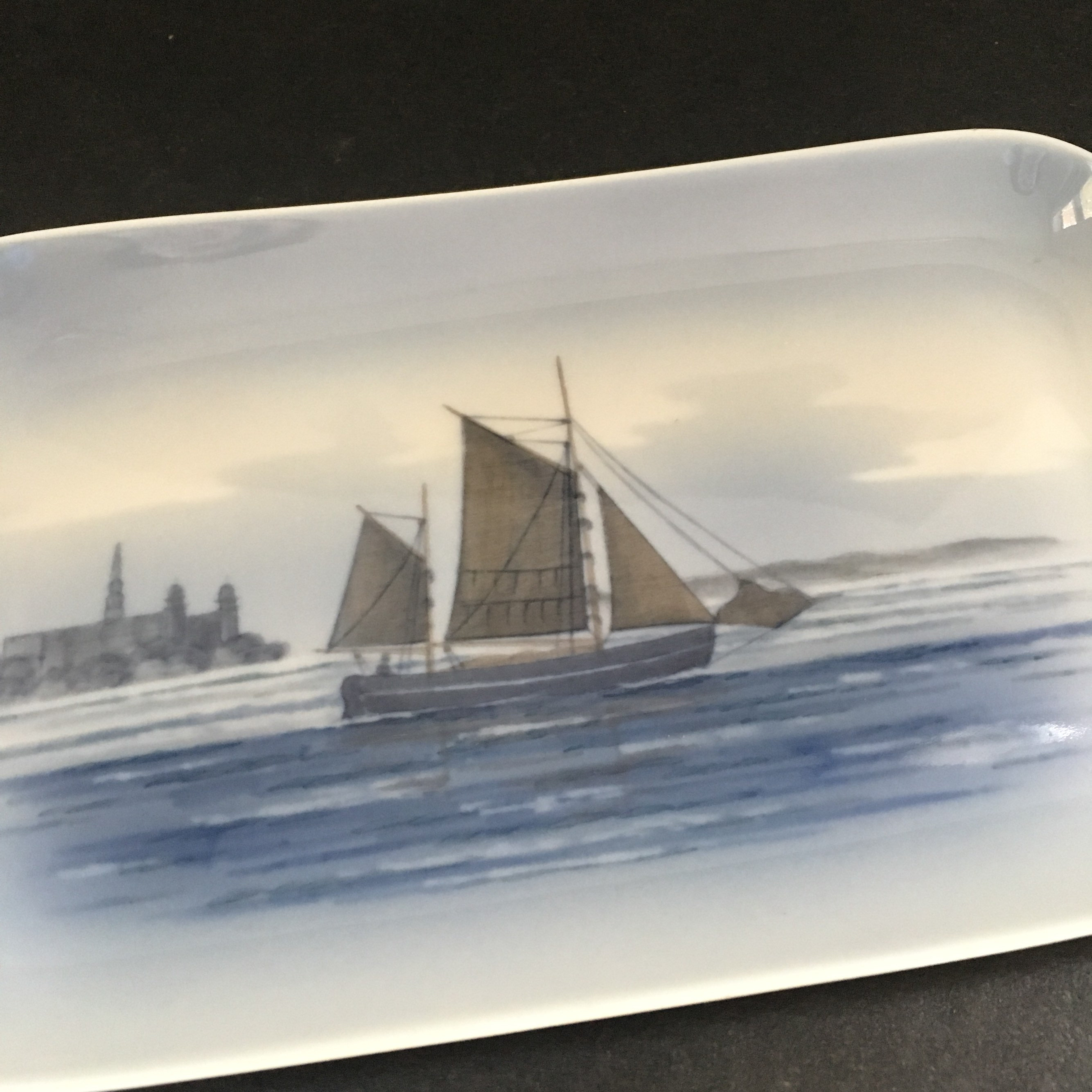 Vintage Royal Copenhagen Rectangular Plate. Denmark. Ship. 2562. 9265 ...