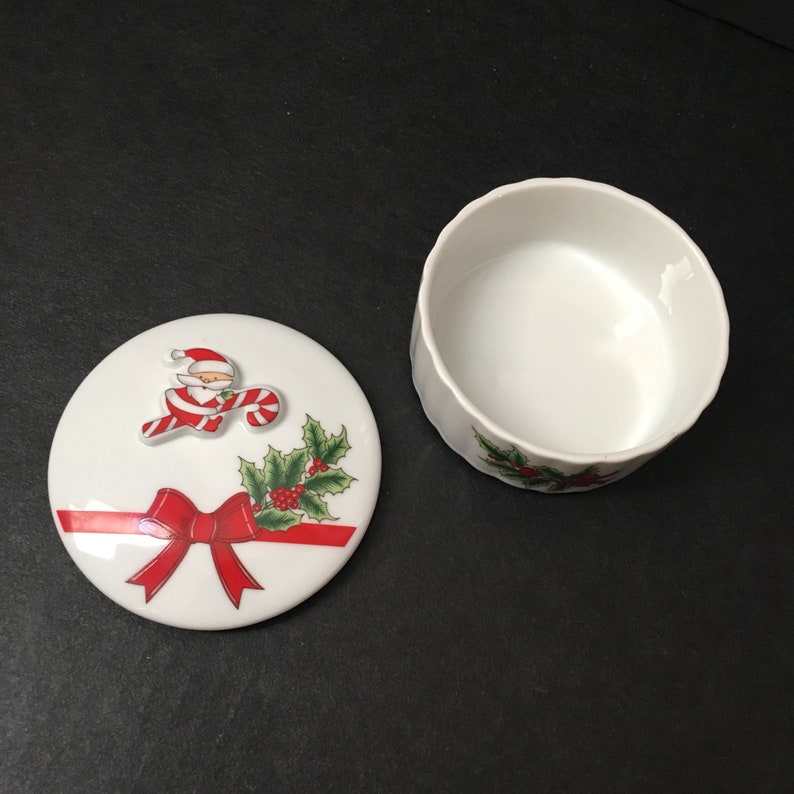 Vintage Santa Trinket Box Jewelry Holder Change Holder.