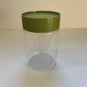Pyrex Store N See Glass Canister. Avocado Green Lid.