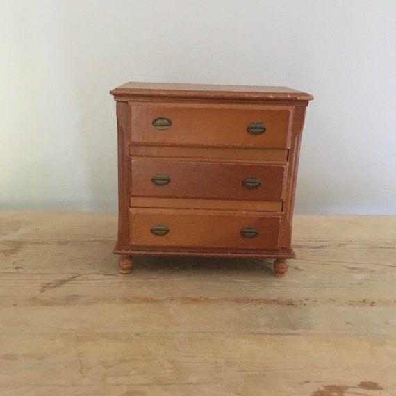 doll chest of drawers
