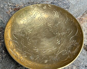 Vintage Brass Chinese Carved Dragon Round Dish Bowl. 8 3/4