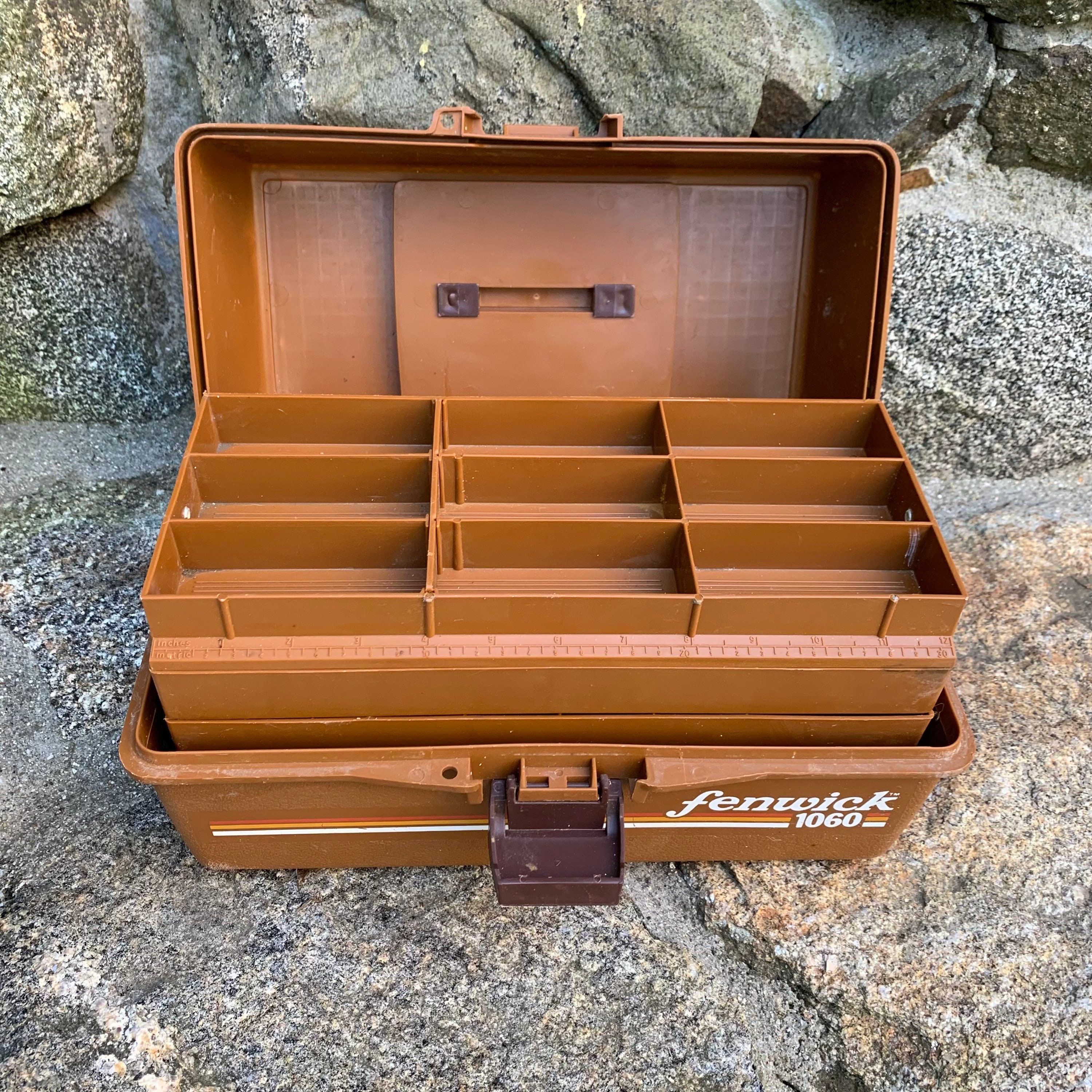 Vintage Fenwick 1050 Plastic Orange Fishing Tackle Box w/2 Tray 8  Compartment