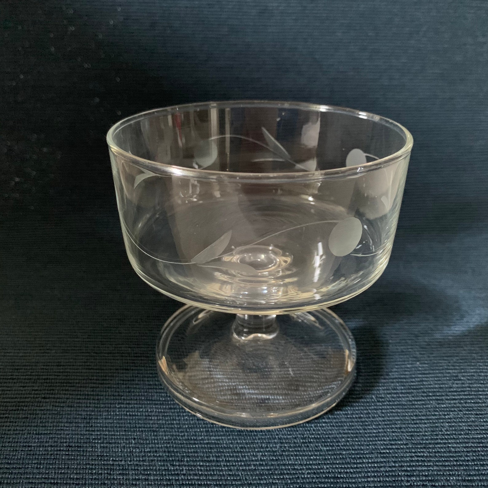 Vintage Etched Glass Dessert Bowls Stemmed Bowls Set Of 6 Fruit vintage-etched-glass-dessert-bowls-stemmed-bowls-set-of-6-fruit