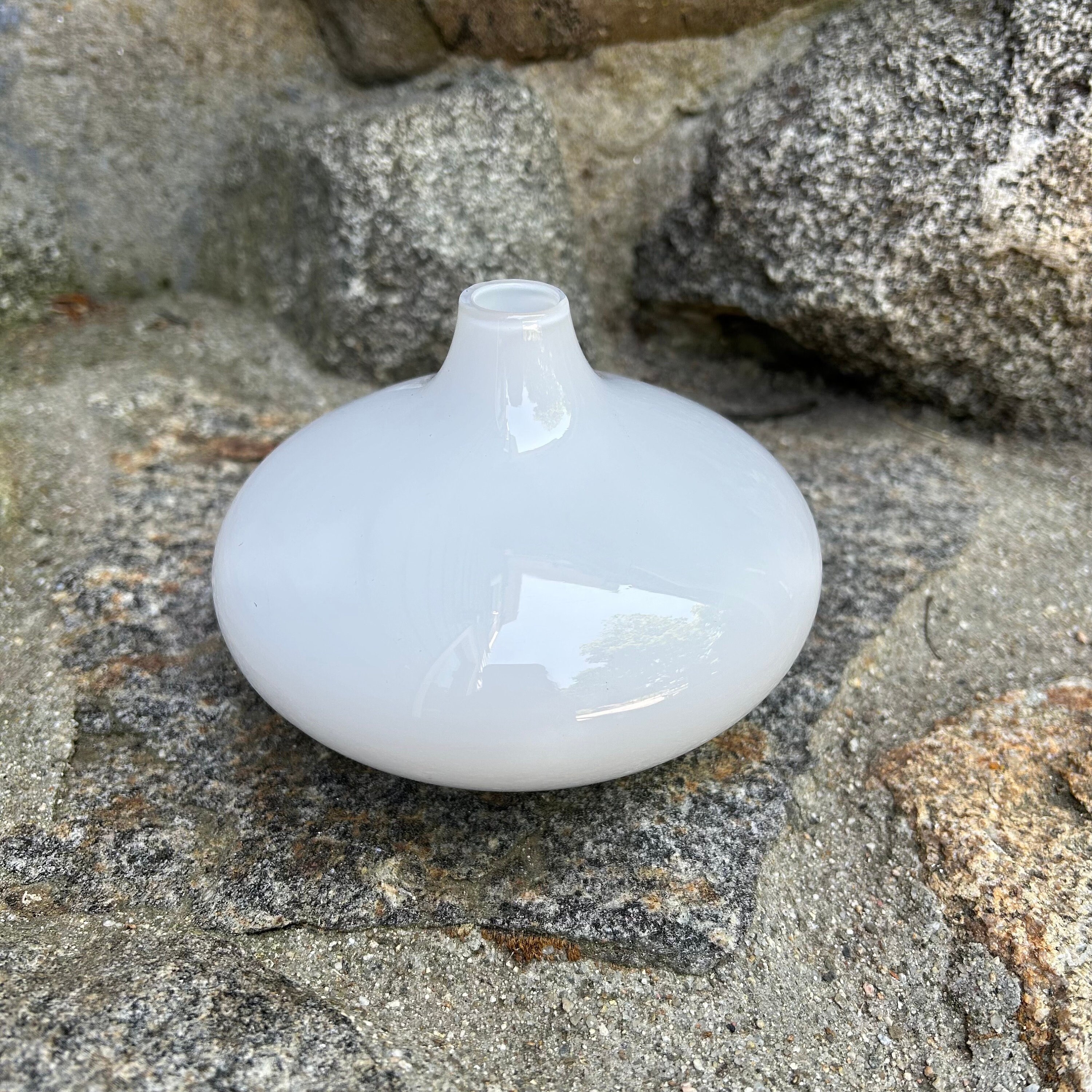 Johanna Jelinek Salong White Bud Vase. Vintage Retired Ikea