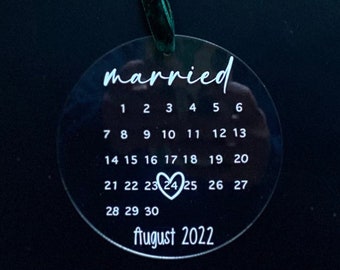 Married Acrylic Ornament, Couples Gift, Wedding Gift, Gift for her, Holiday Ornament, Wedding Date, Engagement Gift, Engagement Gift