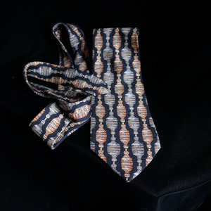 The Metropolitian Museum of Art Vintage Tie