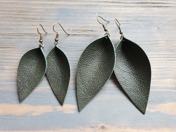 Leather Leaf Earrings, Green Earrings, Leather Earrings, Western Earrings, Boho Earrings, Leaf Earrings, Boho Jewelry, Green Leather