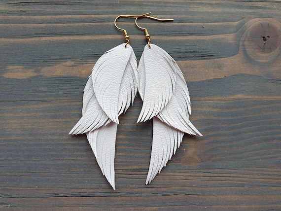 White Feather Earrings, Leather Earrings, White Earrings, Leather Feather earrings, Boho Earrings, Statement Earrings, Boho Jewelry