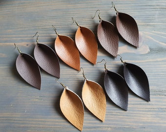 Leather leaf earrings. Boho earrings. Lightweight earrings. Bohemian earrings. Boho Jewelry. Drop earrings. Brown leather earrings.