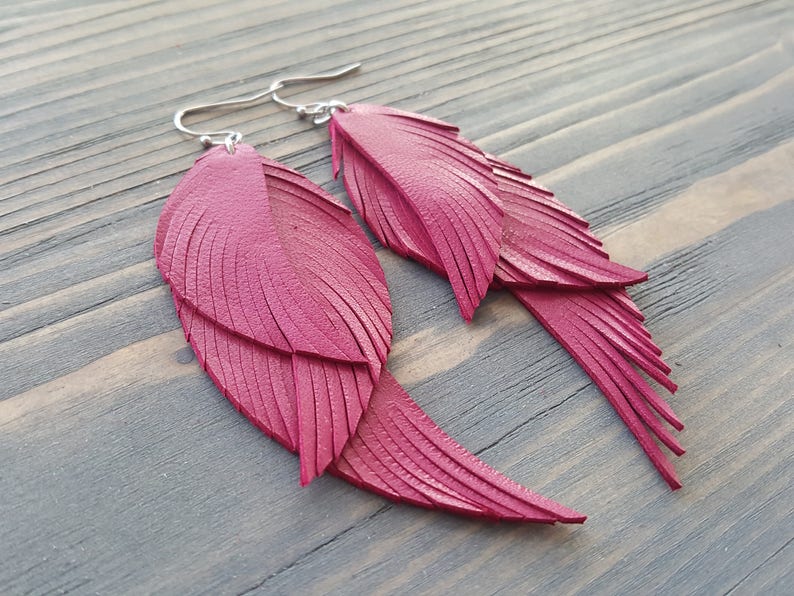 Fuchsia pink earrings. Pink leather earrings. Leather feather earrings. Long feather earrings. Bohemian earrings. Boho earrings. Boho chic. image 7